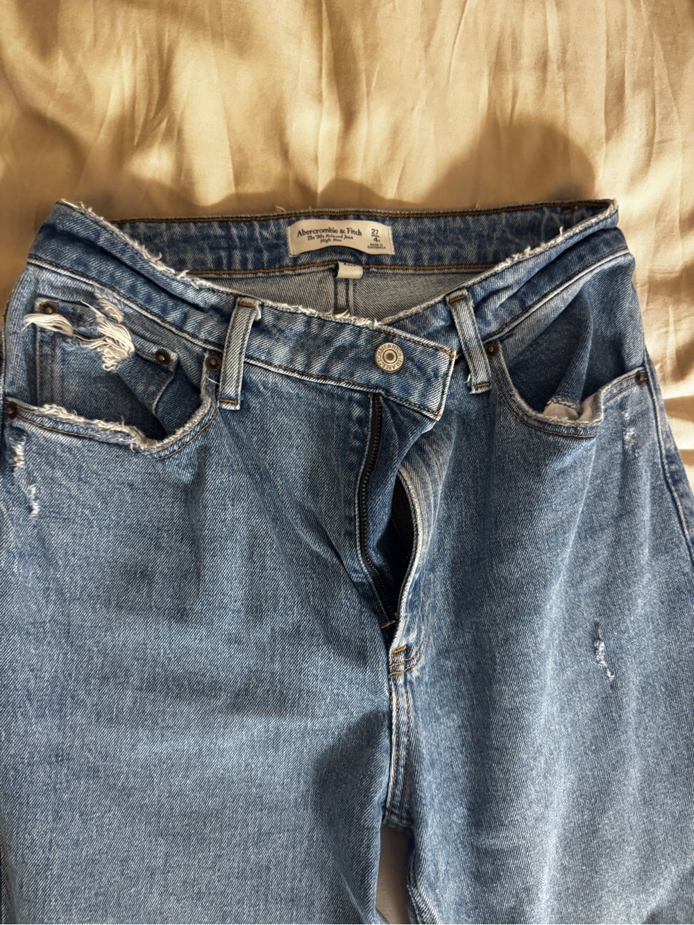 Abercrombie & Fitch The 90’s Relaxed Jean High Rise - Medium, Curve Love Size 27 - Picture 5 of 9